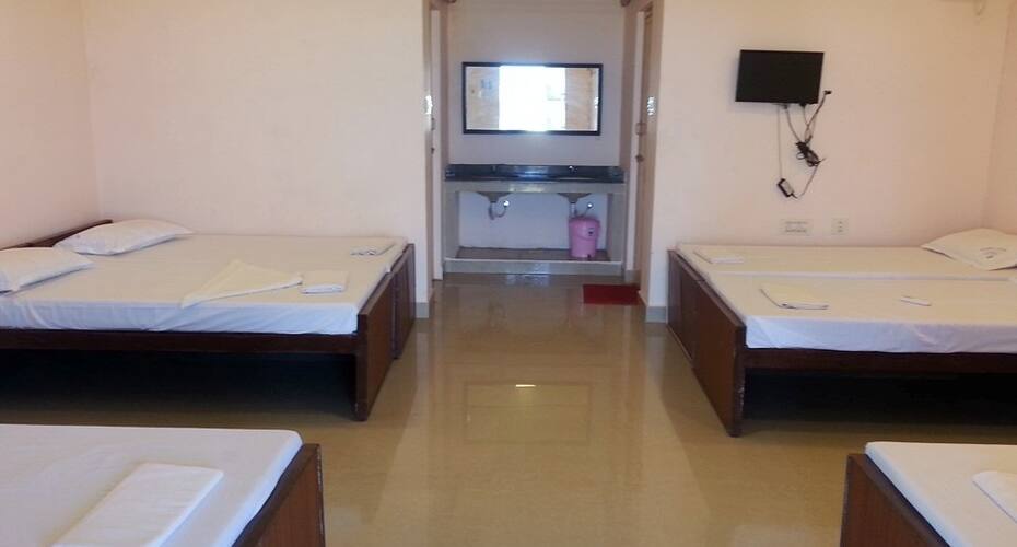 Blue Lagoon Beach Resort, Chennai 5